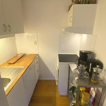 Unique Relaxed Corner Flat In Central Bergen Apartment *