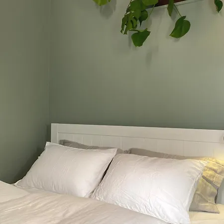 Unique Relaxed Corner Flat In 아파트 베르겐