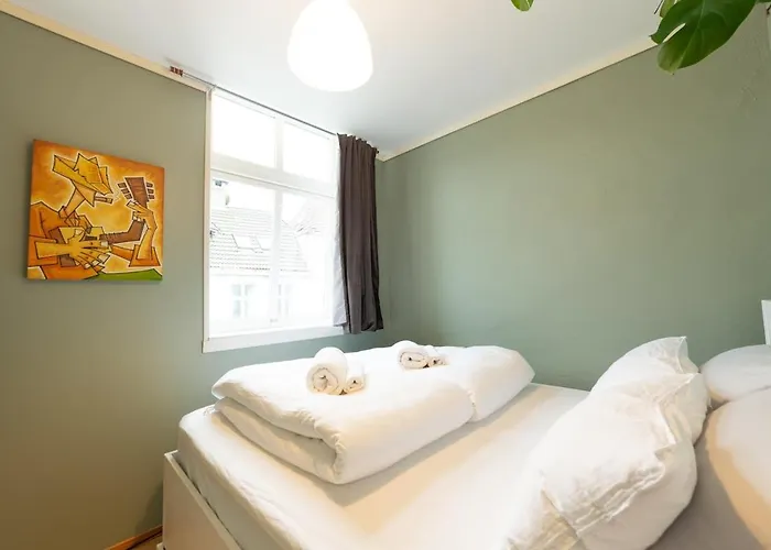 アパート Unique Relaxed Corner Flat In