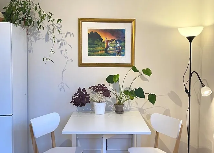 Unique Relaxed Corner Flat In * ベルゲン