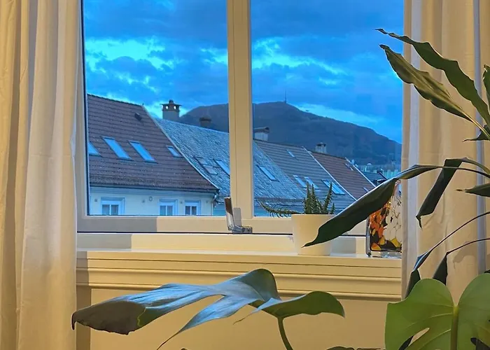 Apartment Unique Relaxed Corner Flat In