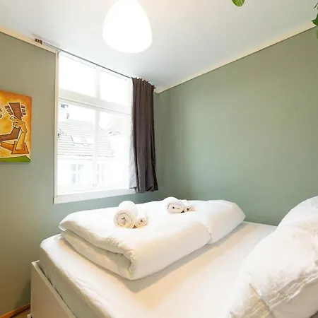 公寓 Unique Relaxed Corner Flat In