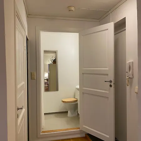 Unique Relaxed Corner Flat In 公寓